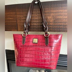 Dooney & Bourke Croco Embossed Tote – Red Cranberry – Mint Condition